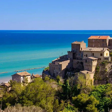 Attractive In With Garden * Cupra Marittima